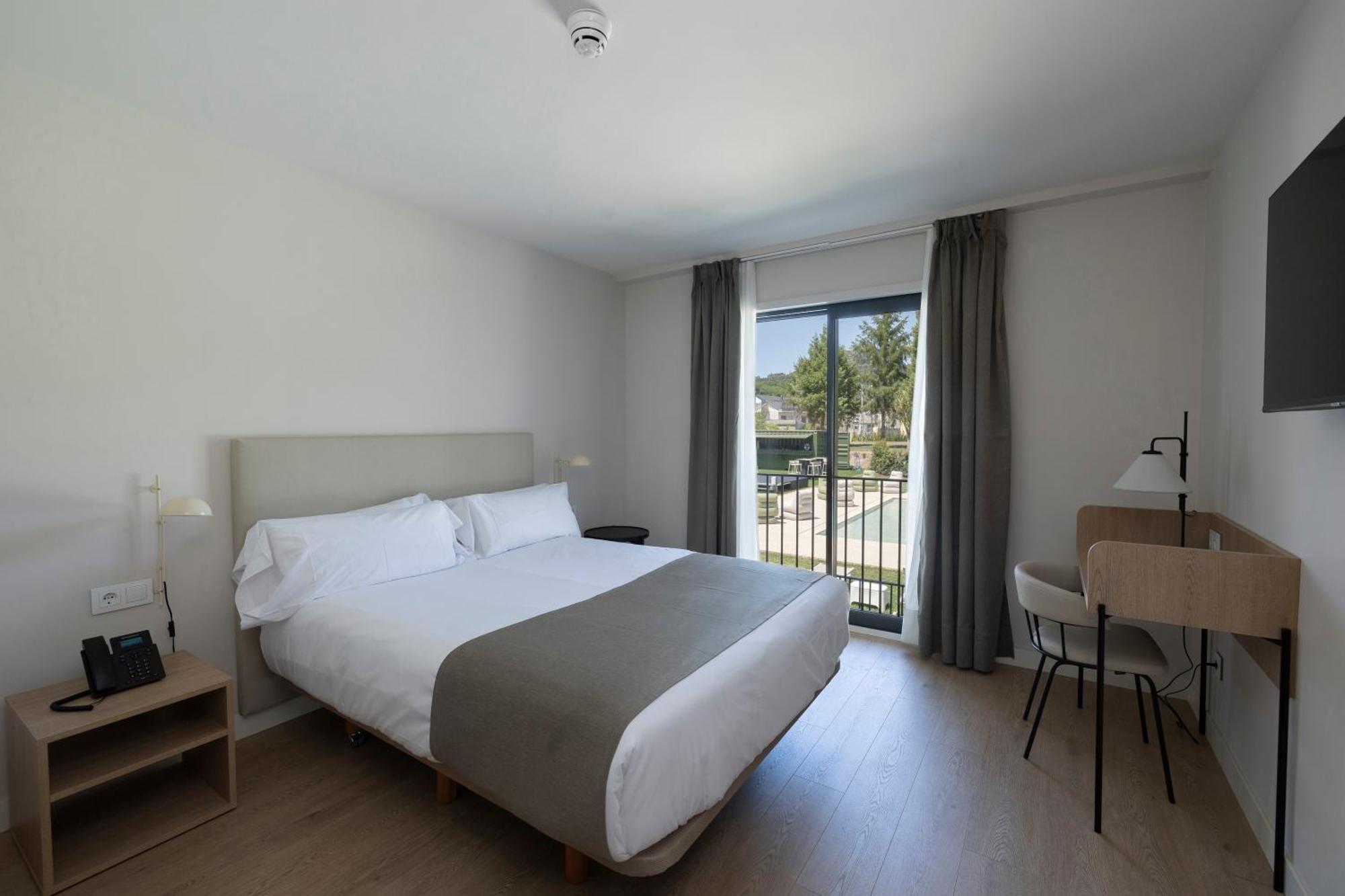 Hotel H4 Cangas 3 Superior Exteriér fotografie