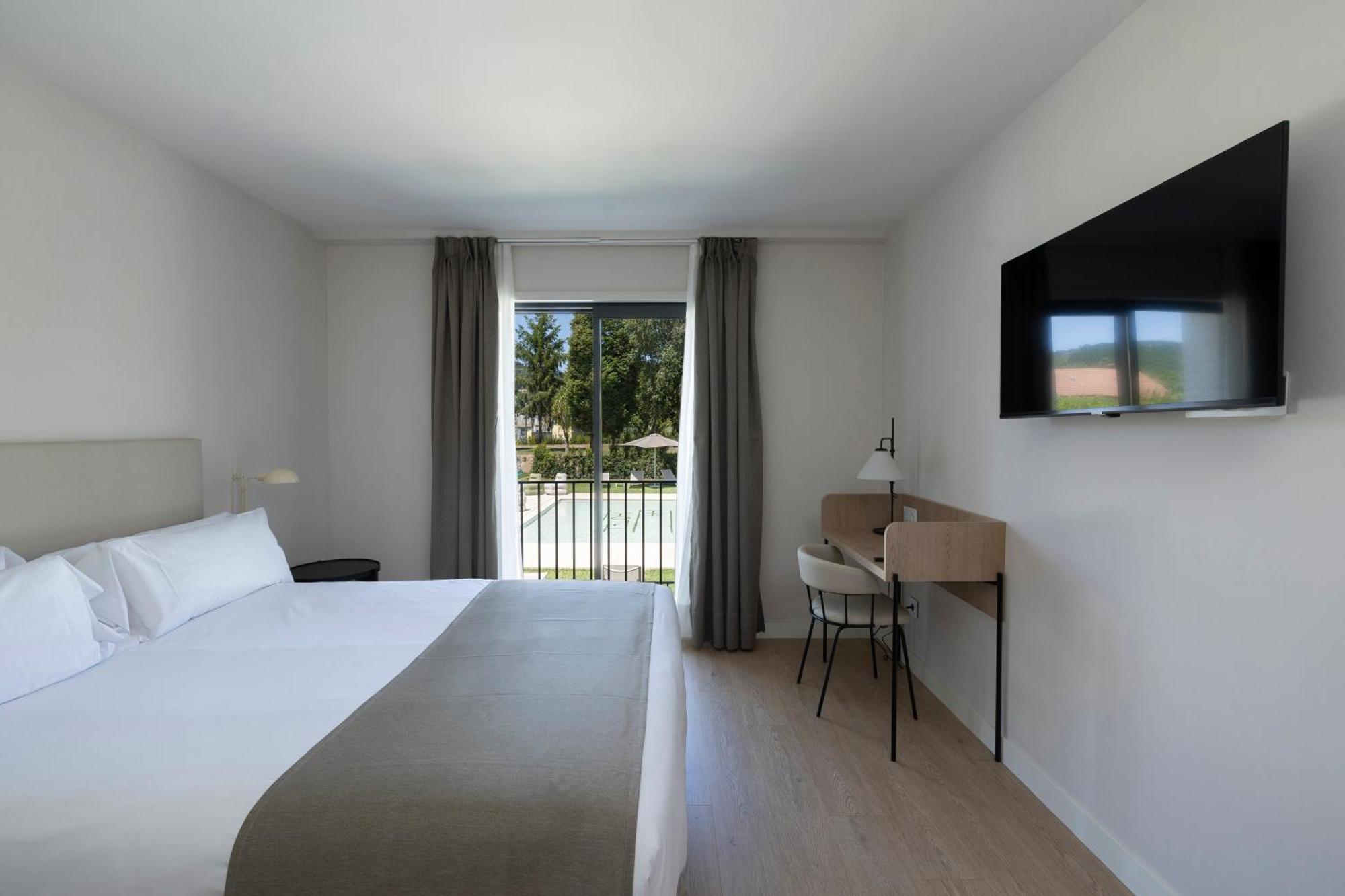 Hotel H4 Cangas 3 Superior Exteriér fotografie
