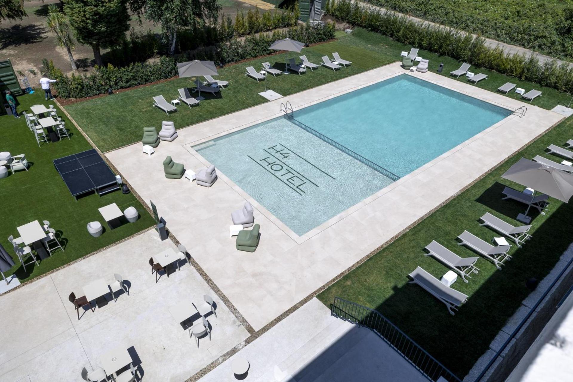 Hotel H4 Cangas 3 Superior Exteriér fotografie