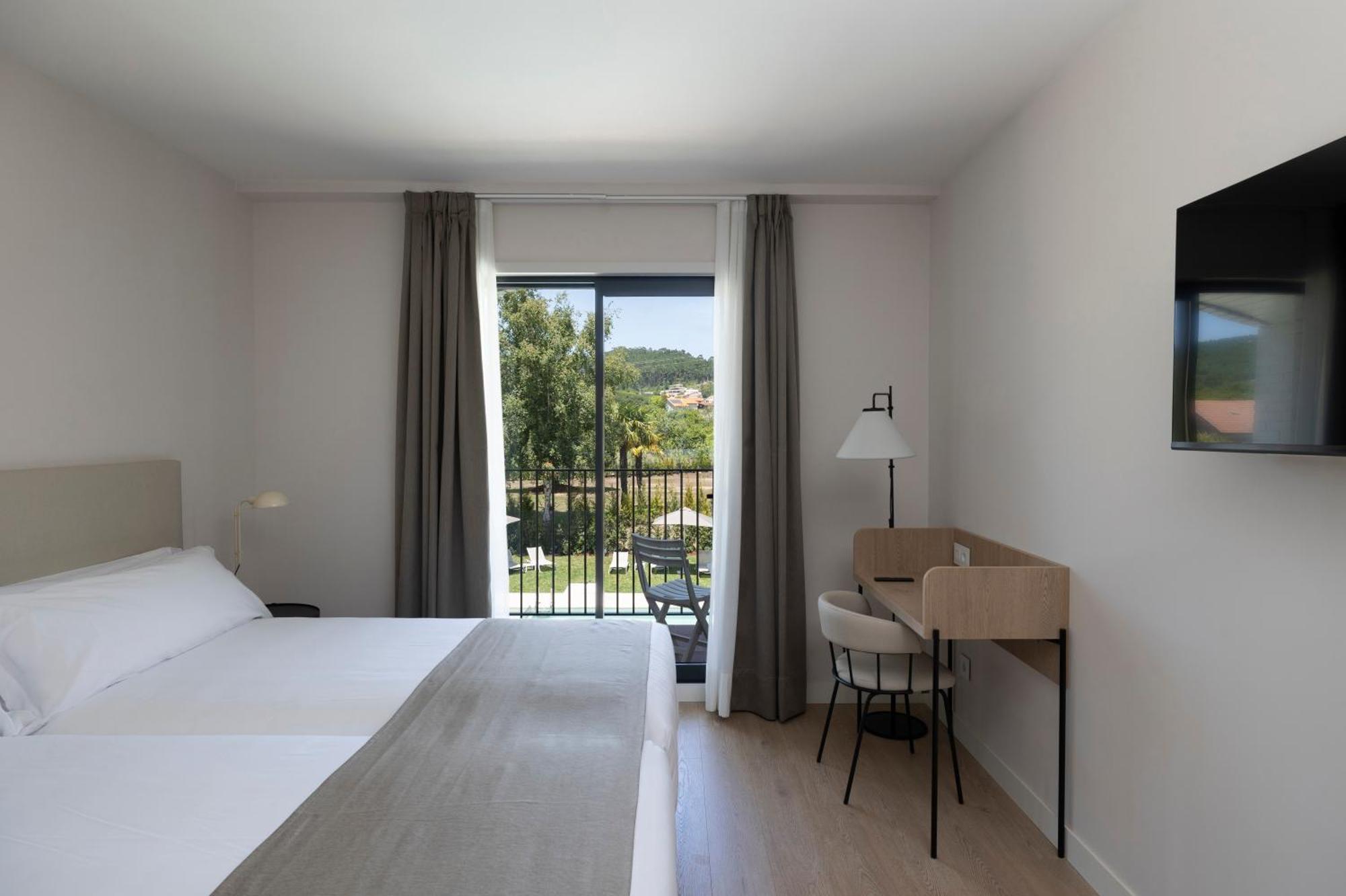 Hotel H4 Cangas 3 Superior Exteriér fotografie