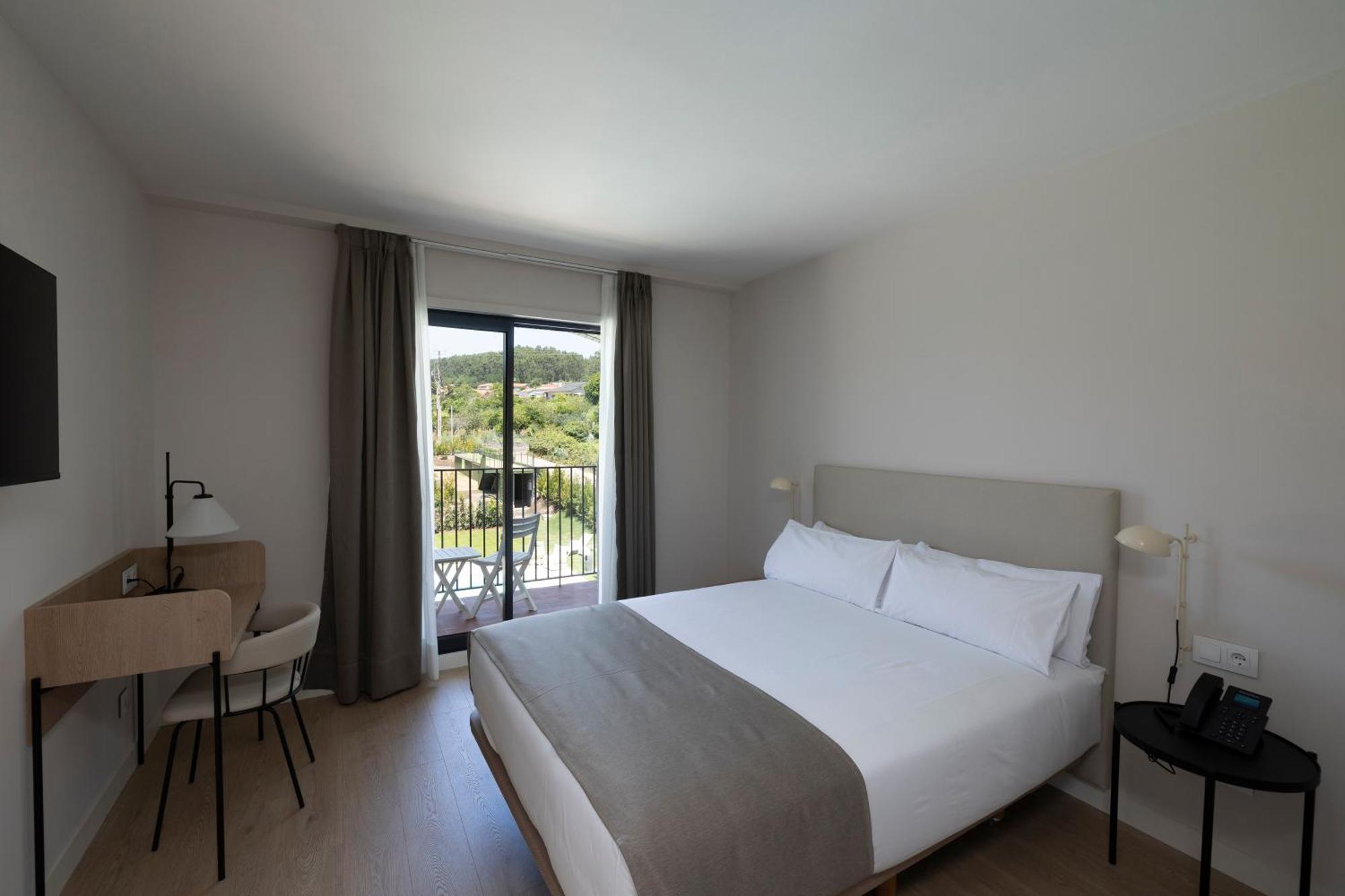 Hotel H4 Cangas 3 Superior Exteriér fotografie